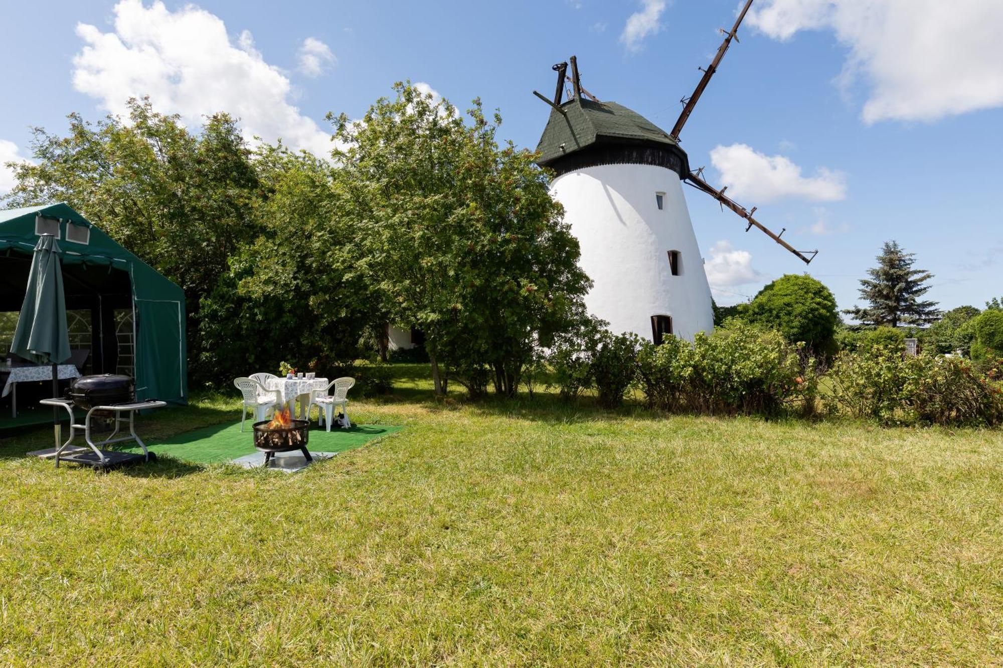 Windmill Vacation Home In Ledzin Near Baltic Sea Ниешорце Стая снимка